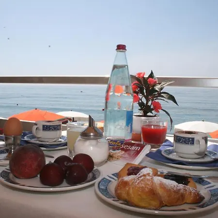 Savoy 3* Varazze